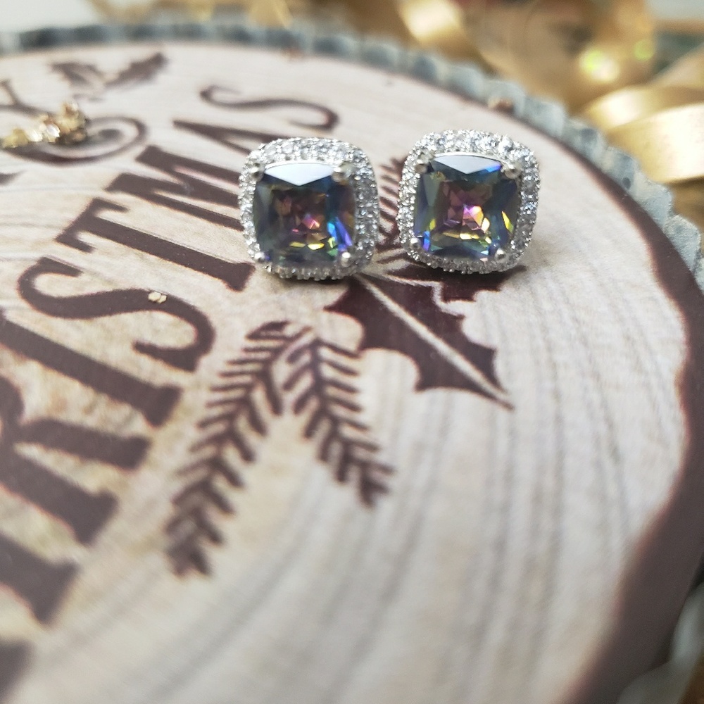 Alexandrite  and Diamond Earings